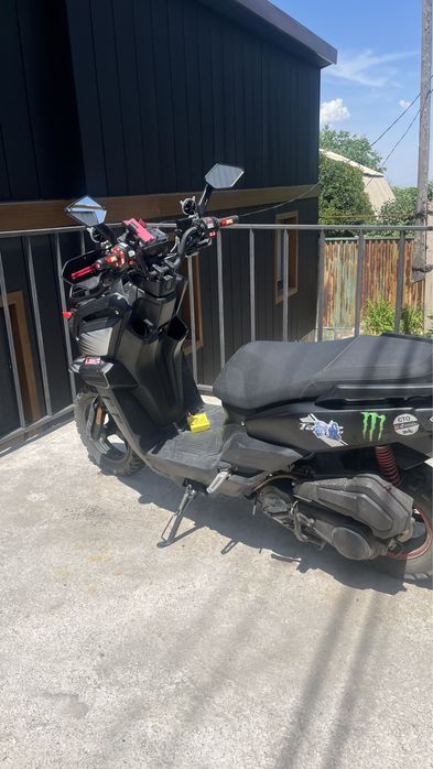 Продам мопед танк про