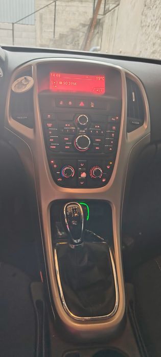 Opel Astra J 1.7 CDTI / 2010 / 196.264 km / Manuală / Senzori parcare/ Euro 5