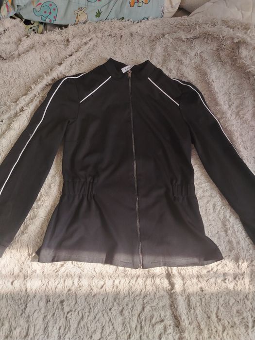 Отдам женские вещи