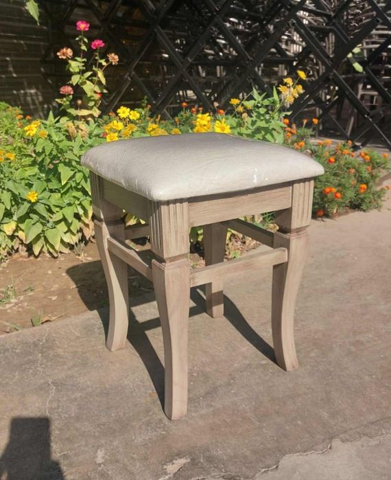 стол с табуретками для кухни