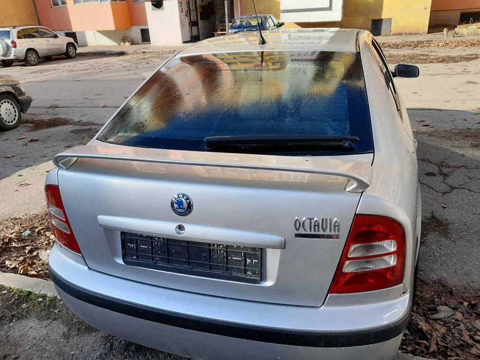 Шкода Октавия 1,6 i, 2004 г на части