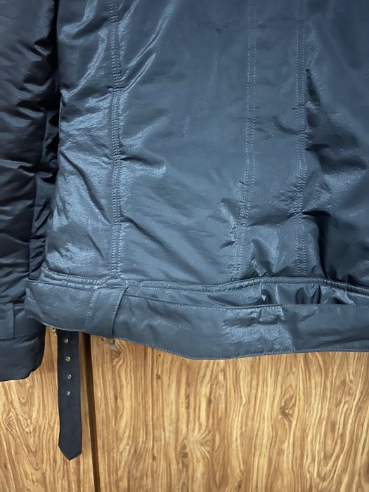 Продам женскую зимнюю куртку