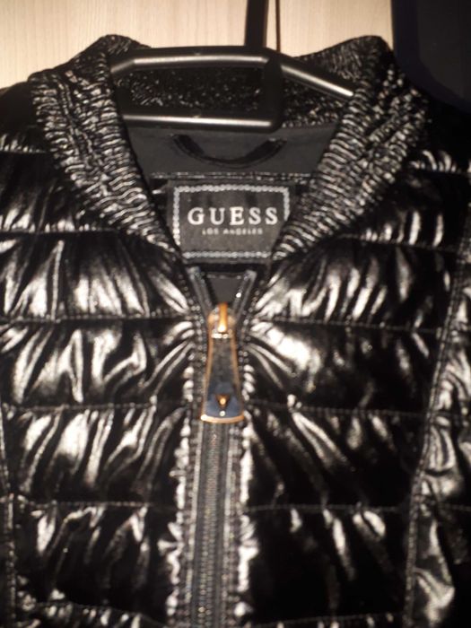 Куртка Guess продам