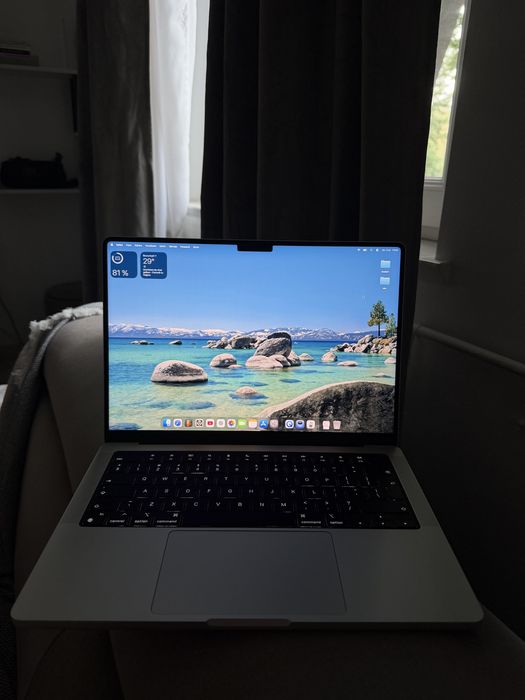 Macbook pro m4 16gb ram 512gb ssd