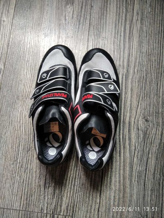 Продавам обувки за МТБ колоездене Pearllzumi