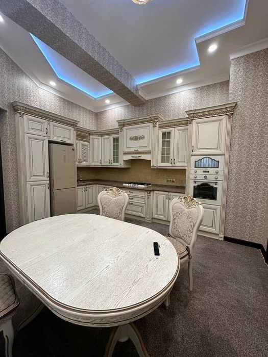 Сдаётся в аренду вилла в центре города