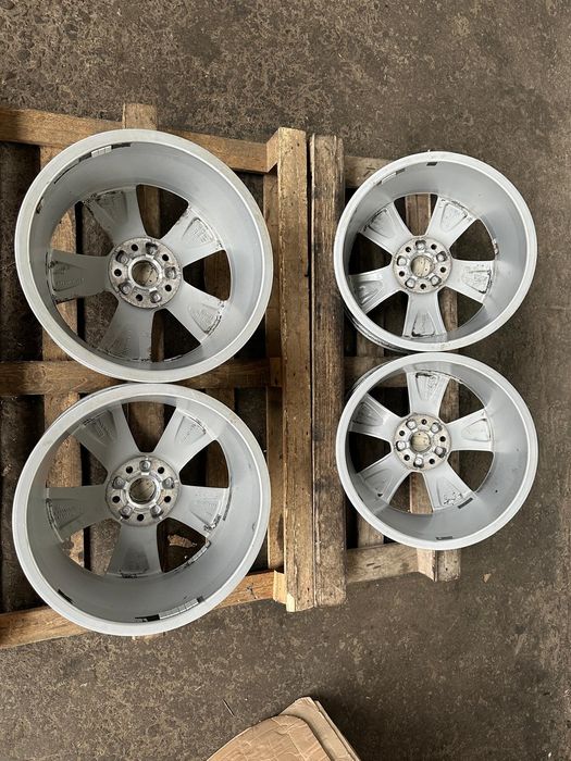 Jante originale Audi A3/S3 Vw Golf Caddy Touran Skoda Seat pe 17"
