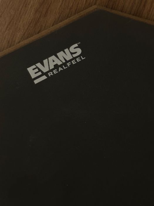 Пэд Evans и палочки Wincent