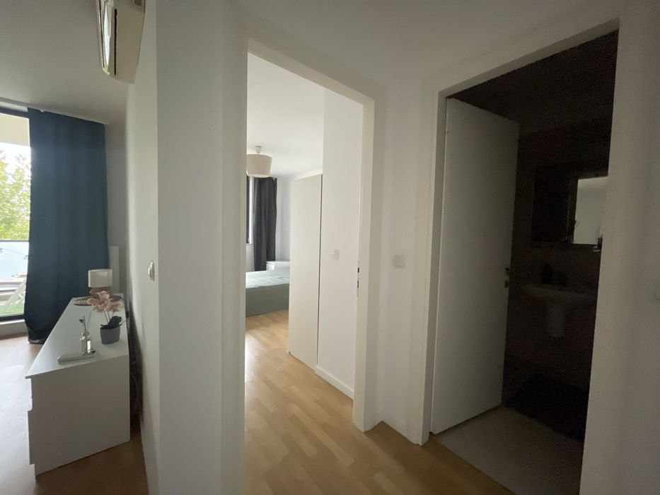 Direct proprietar: Vand apartament 2 camere cu loc de parcare