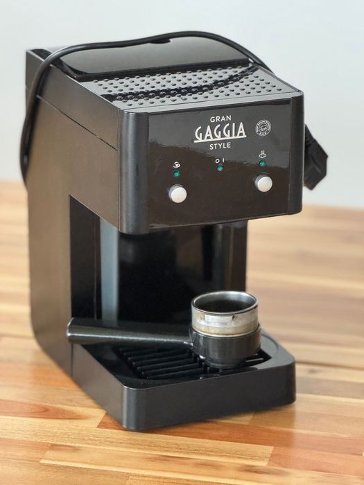 Pachet complet Gaggia: Espressor Gran Gaggia Style + Râșniță+Spumator