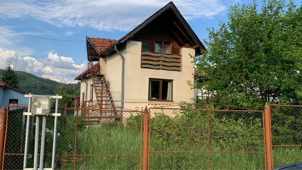 Casa si teren in Bughea de sus,Judetul Arges