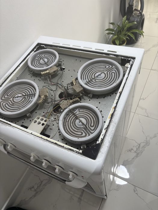 Продам электроплитку Веко