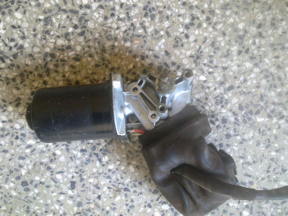 Продават се остатъчни части от различни коли