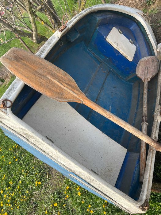 barca de fibra pescuit