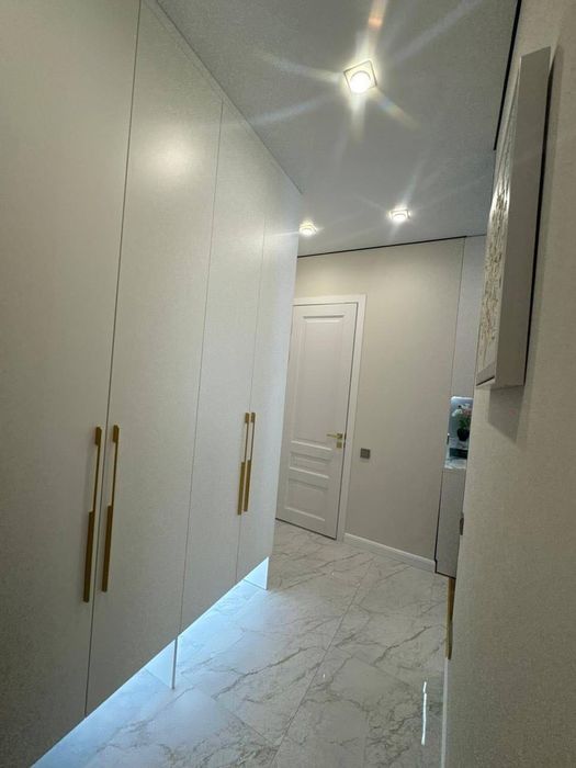 Сдается комфортная 1х комнатная квартира на жк MODERA TOWERS 1/8/25 А2