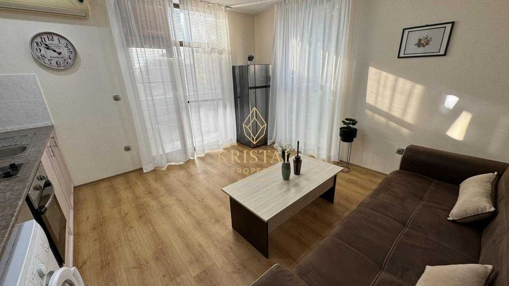 ID: 184 Продава се апартамент с две спални близо до морето в курортния град Свети Влас