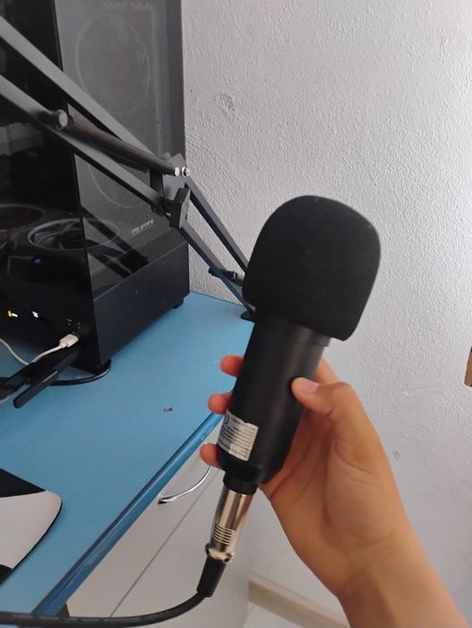 Microfon gamingm in stare foarte buna