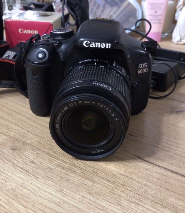 фотоаппарат Canon EOS600D