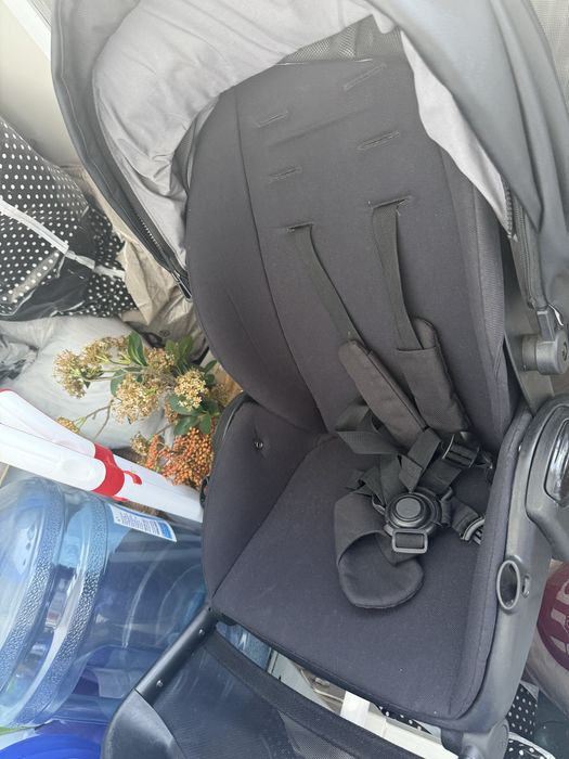 Продам коляску детскую