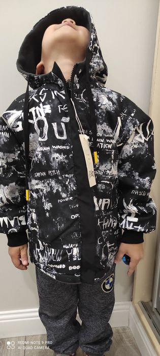 Куртка на 5-6 лет