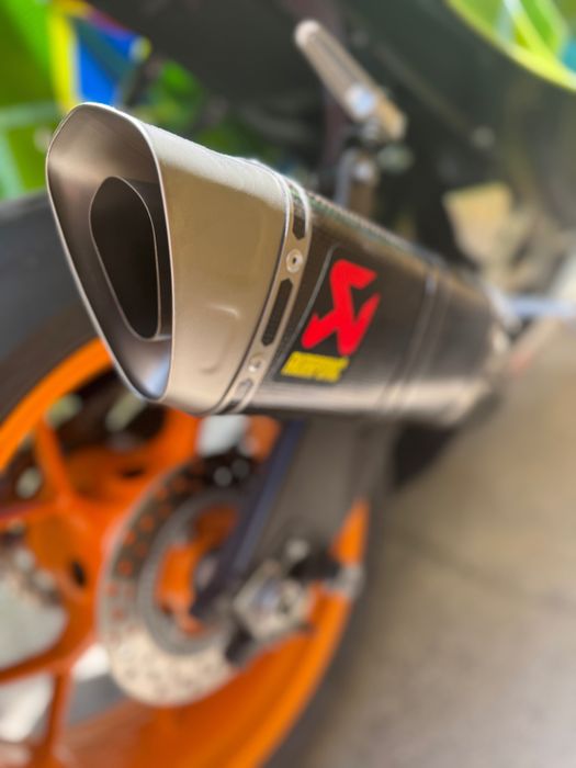 Akrapovic Carbon Honda CBR 1000 RR-R