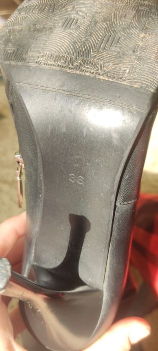 Кожаные демисезонные сапоги