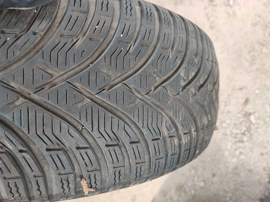 Зимни гуми 205/60R16 92H BF GOODRICH - 2 броя