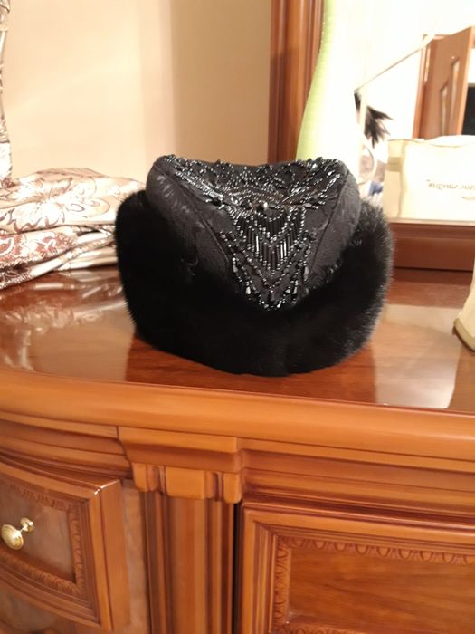 Шапка норковая продам