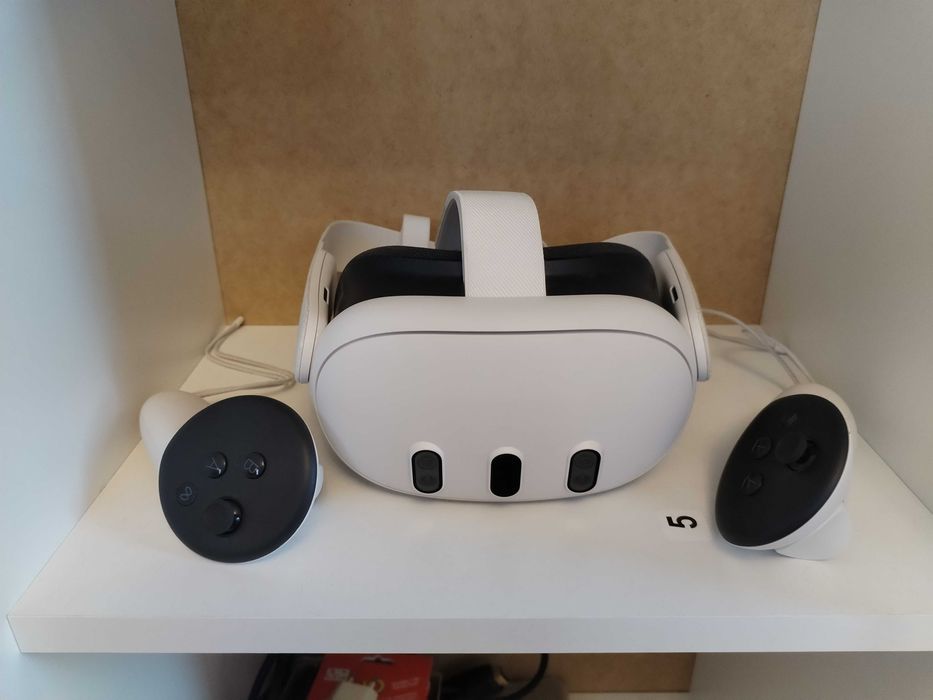 Meta Quest 3 512GB VR очила – пълен комплект, неразличим от нов.