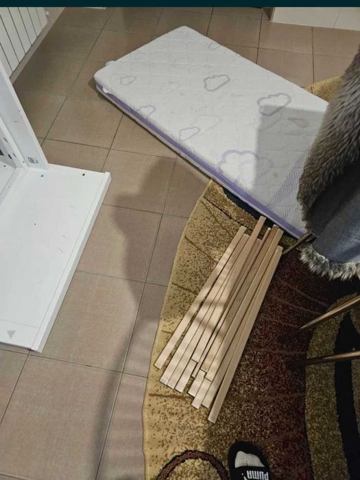 Pat de copii xxxlutz alb fara mov doar pe telefon!