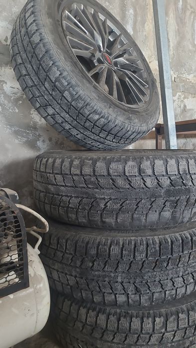 Продам диски 18 размер с резиной