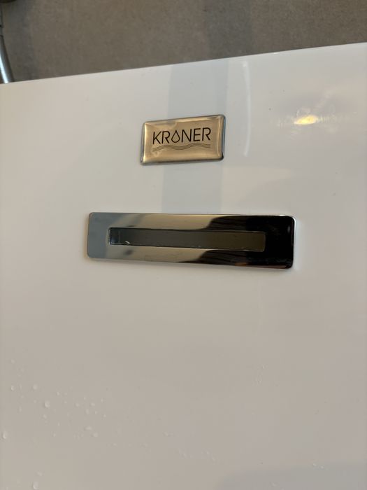 Cada freestanding Kroner