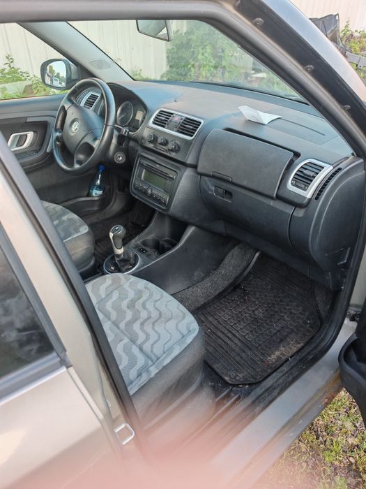 Geam macara geam oglinda skoda fabia 2