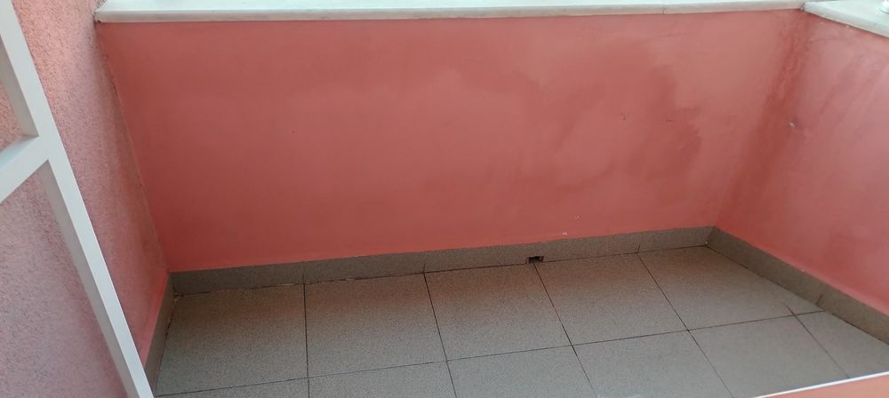 Давам под наем боксониера