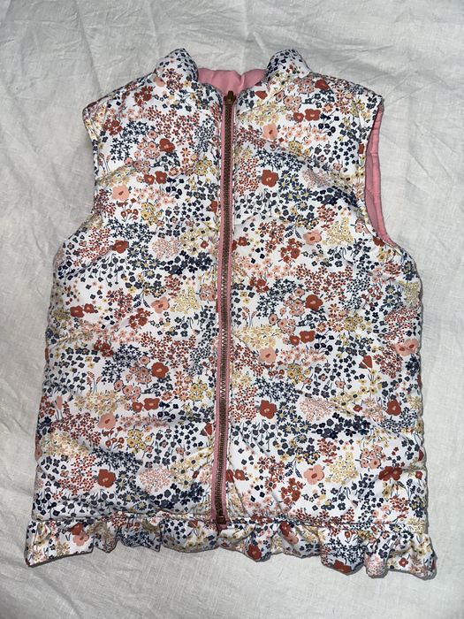 Lot hăinuțe fetițe – veste blanita  + vestă 2 fețe + trening floral