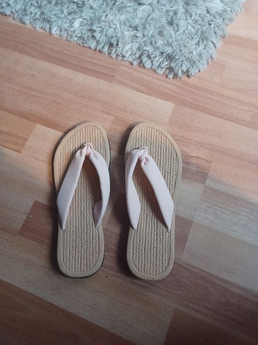 Slapi Noi        ...