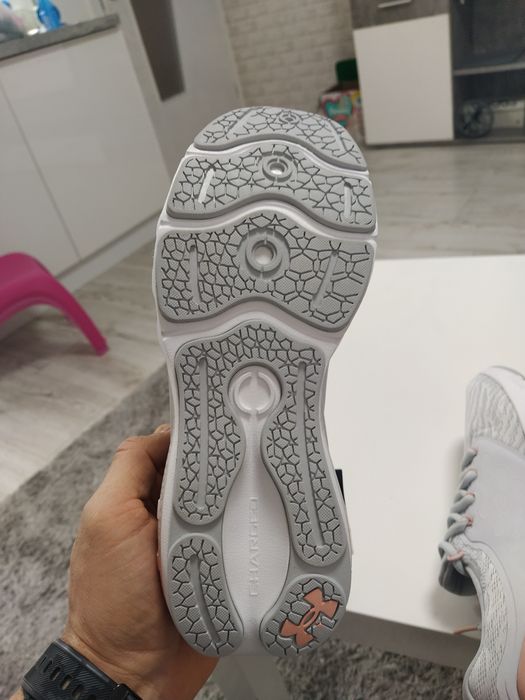 Дамски маратонки Under Armor