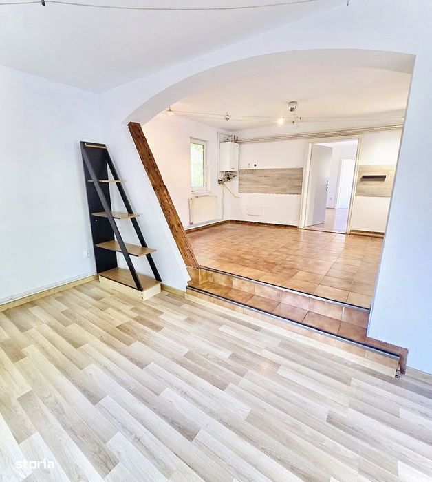 Casă de închiriat – Str. Aurel Vlaicu 18, Brașov | 3 camere