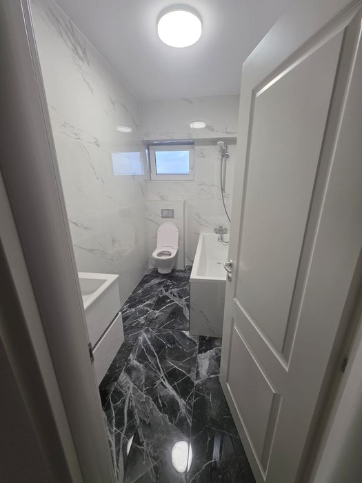 Inchiriez apartament  2 camere