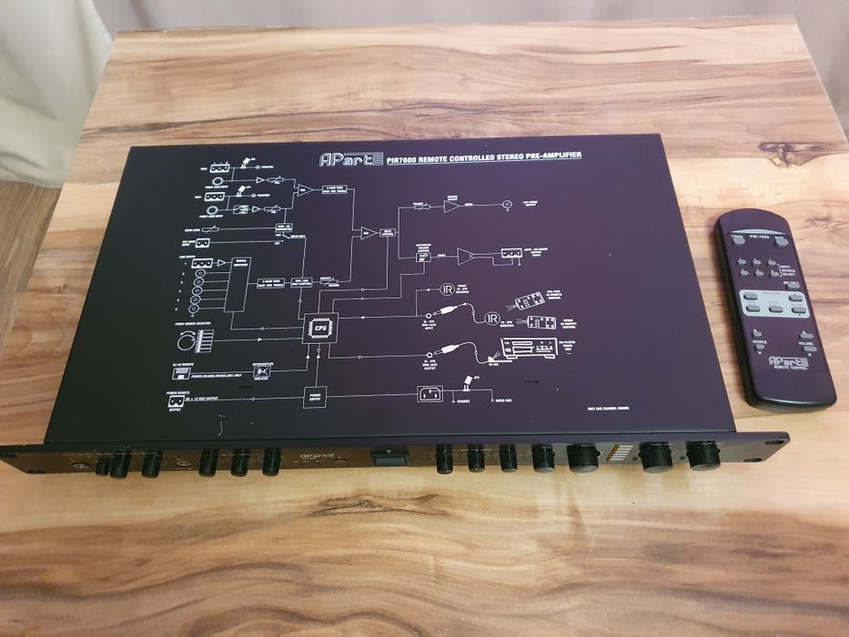 Продам усилитель Apart