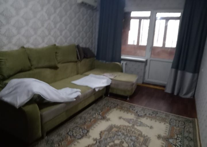 2 комнатные квартира аренда,,
Ақсай - 2, 3/5этаж,2-х,ком. квартира. Хо