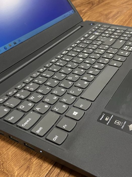 Lenovo Ideapad 3 Ryzen 5-3 8/1tb