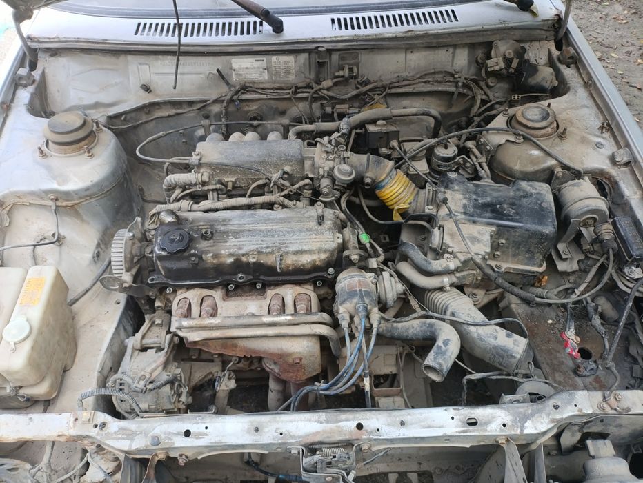 Продам Мазду 626 на запчасти