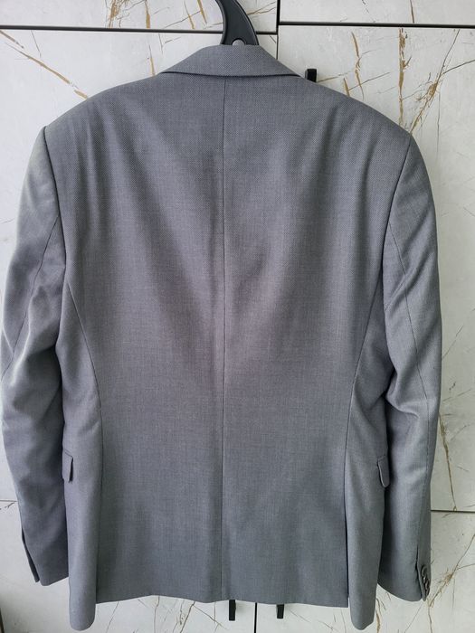 Продам мужской костюм двойка