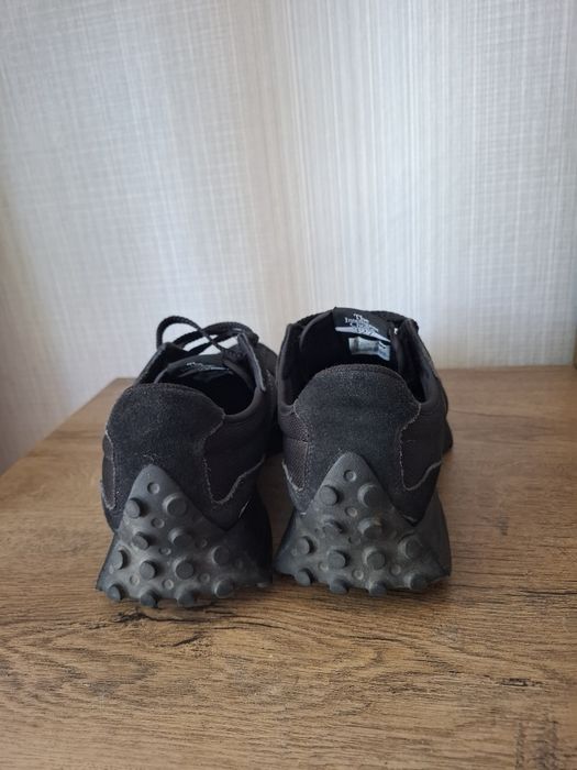 New balance 327 маратонки 42 номер.