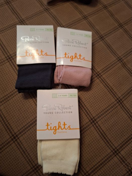 Vând colanti copii Noi 3-4ani