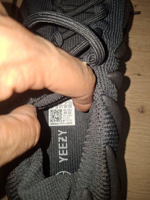 Yeezy Adidas 47 1/3