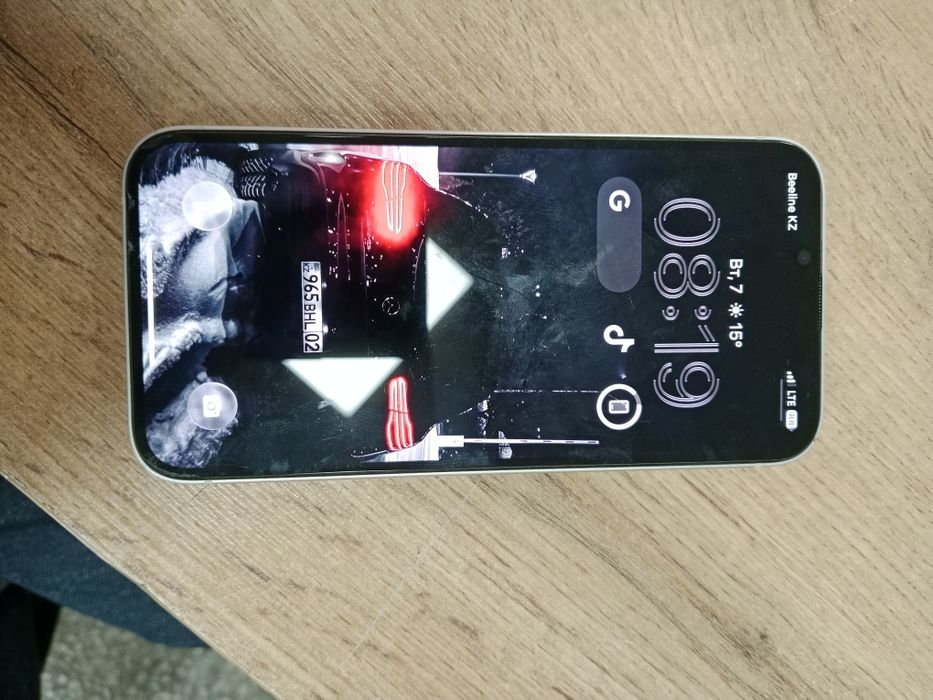 Продам iPhone 13