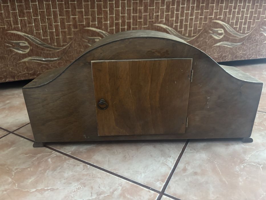 Ceas mecanic semineu