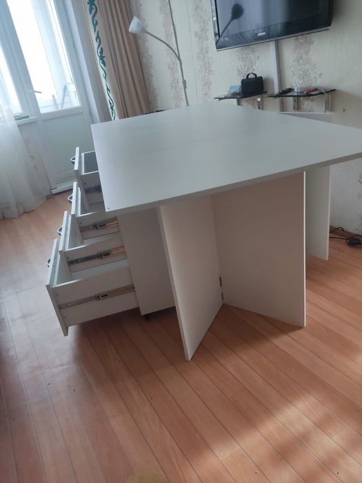 Швейный  раскроечный стол